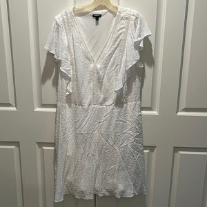 Express brand dress. White. Size XL. Worn once. Excellent condition.